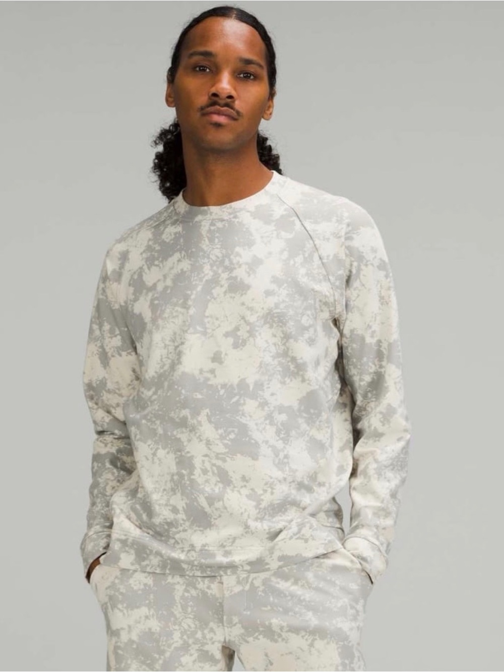 Lululemon Gray Marble Print men’s crewneck